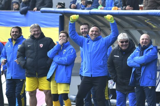 Prunea și Dănuț Lupu, dați jos din autocarul lui Dinamo și lăsați pe marginea drumului! Cum îl înfuriaseră pe antrenor: ”Noi am plecat”