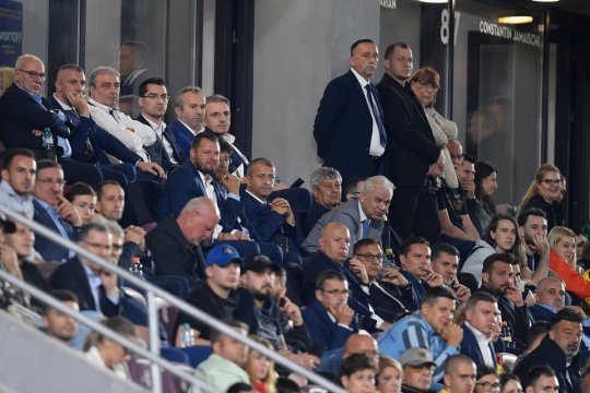 Legenda Universității Craiova i-a pus la zid pe finanțatorii din România: ”Ne doare undeva”
