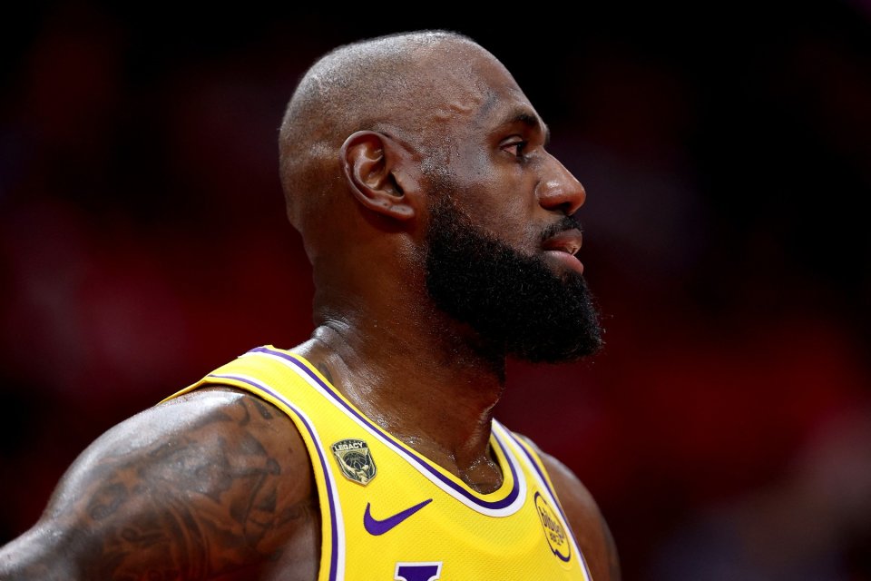 LeBron James are 4 titluri în NBA
