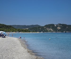 Se află în vacanță în Grecia și susține că știrile despre peștele-iepure ar fi ”o mare vrăjeală”: ”Sunt goale plajele în România, de asta! Lumea poate să vină liniștită”