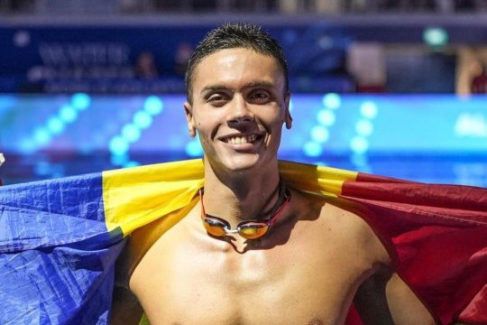 David Popovici a făcut show la Roma! Reacția campionului după aurul de la 200 m liber: ”Nu vreau să spun că a fost ușor”