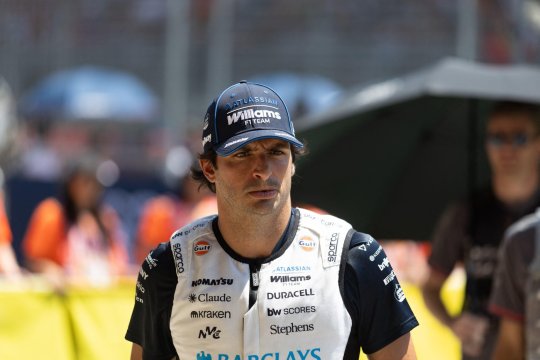 Carlos Sainz, înțepături pentru Red Bull: ”Williams nu vinde băuturi, participă la curse și o face doar în Formula 1”