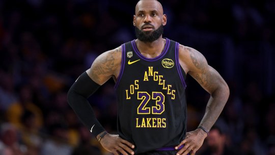 LeBron James poate produce următoarea bombă din NBA! Warriors pregătesc mutarea care ar putea schimba tot: Anthony Davis, cheia transferului