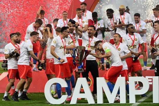S-a dezlănțuit la adresa fostului jucător de la FCSB revenit în SuperLiga: ”E retras din fotbal!