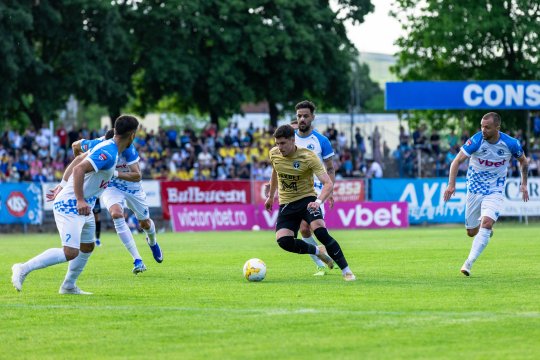 Transfer blocat pentru FCSB! Clubul din SuperLiga a refuzat oferta: ”Am luat decizia ca jucătorul să continue alături de noi”