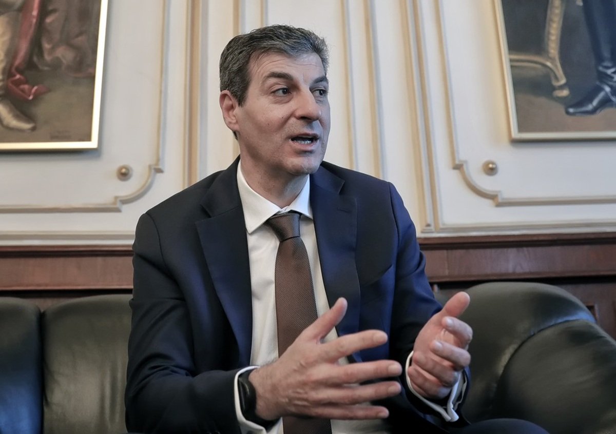 Mihnea Motoc ar urma să fie noul ministru al Apărării Naționale