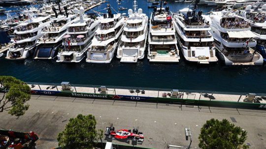 Ferrari a făcut legea în antrenamentele libere din Monaco. Mercedes, doar pe 4 și 5