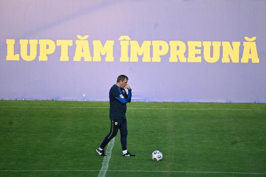 A ”explodat” în direct și i-a luat apărarea lui Gică Hagi: ”Bă, lăsați-ne în pace! Nu-mi spuneți că face dezacorduri. Nu l-am iubit pentru compuneri”