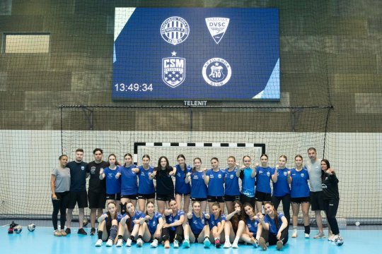 CSM București s-a calificat în finala EHF Youth Club Trophy după ce a învins-o pe Gyor!