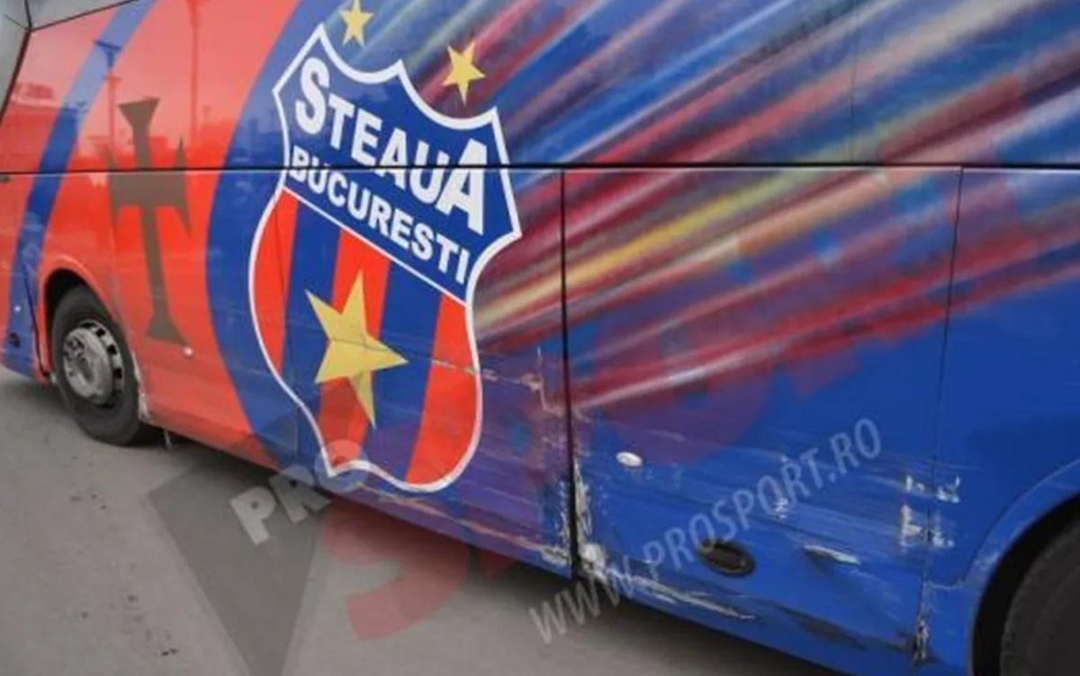 Cum arăta autocarul de la FCSB după accidentul provocat de Latovlevici