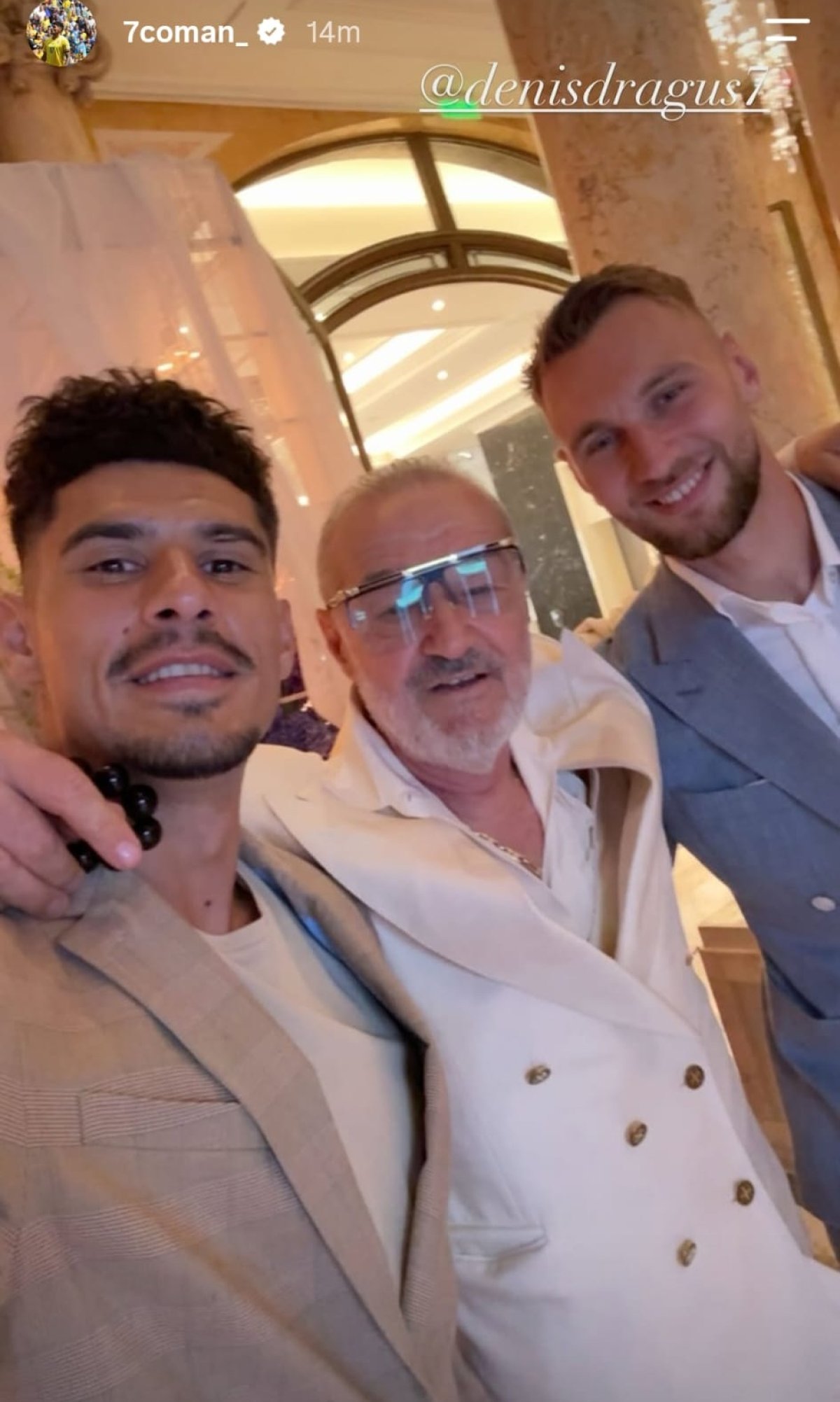 Foto 1/3