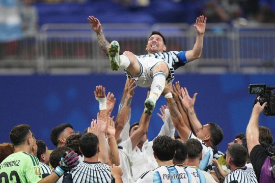 Lionel Messi uimește la CM 2026: merge mai mult decât aleargă, dar domină toate statisticile ofensive. ”Colegii mei mă ajută”