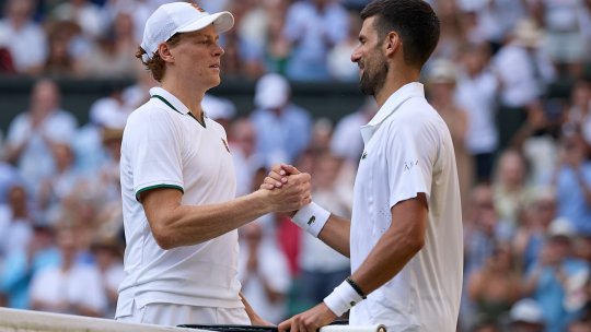 Jannik Sinner l-a demolat pe Novak Djokovic și s-a calificat în finala de la Wimbledon! Liderul mondial se va duela cu Alexander Zverev