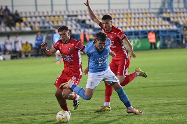 Încă un fundaș lateral la FCSB! Mihai Stoica a dezvăluit numele noului transfer al roș-albaștrilor: ”O să fie backup. A vorbit Gigi”
