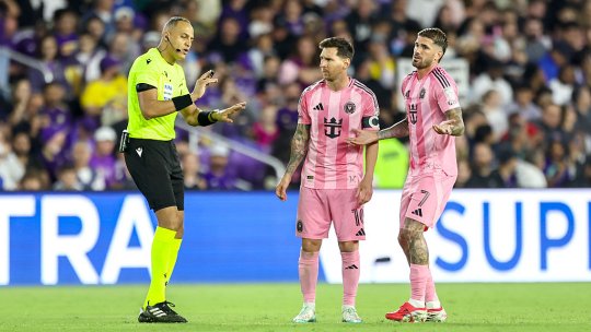 Daily Mail: ”Lionel Messi va avea parte de arbitrul său preferat”. Pierluigi Collina a reacționat