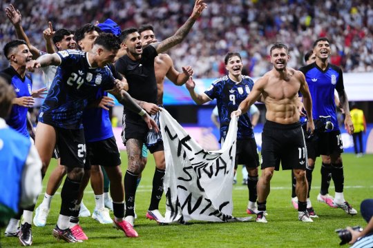 Argentina riscă sancțiuni după gestul făcut imediat după victoria cu Anglia! Mesajul politic care poate atrage intervenția FIFA