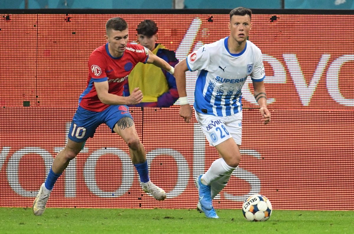 FCSB și Universitatea Craiova luptă în acest sezon pentru a intra în grupele cupelor europene