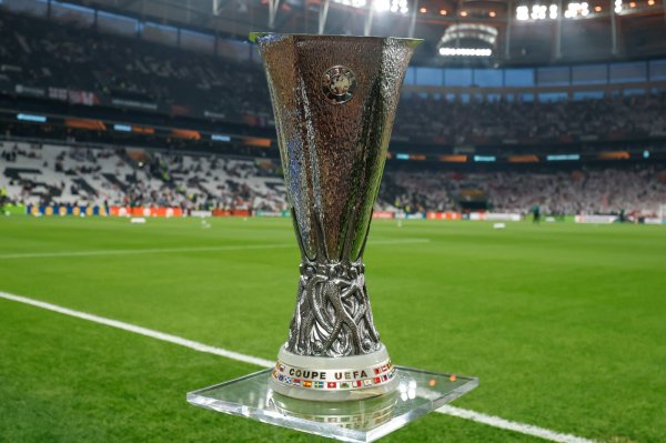 Guvernul susține oficial candidatura Bucureștiului pentru finala Europa League din 2028 sau 2029. Cu cine concurează România