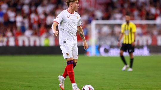 Dinamo transferă un fundaș dreapta! A jucat în LaLiga pentru Sevilla