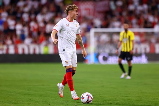 Dinamo transferă un fundaș dreapta! A jucat în LaLiga pentru Sevilla