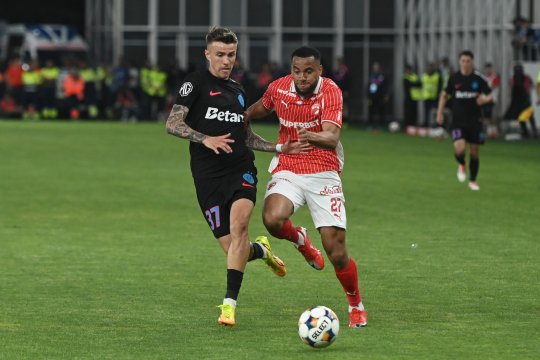 Maxime Sivis, aproape de plecarea de la Dinamo! Cu ce club se află în negocieri avansate francezul
