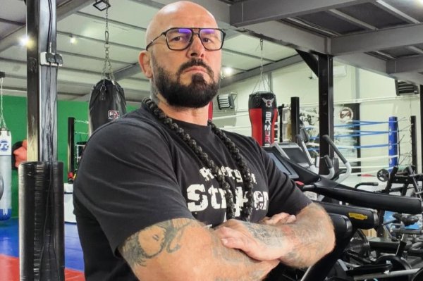 ”L-ai fi bătut pe tatăl tău?”. Mihai Zmărăndescu a răspuns fără să clipească
