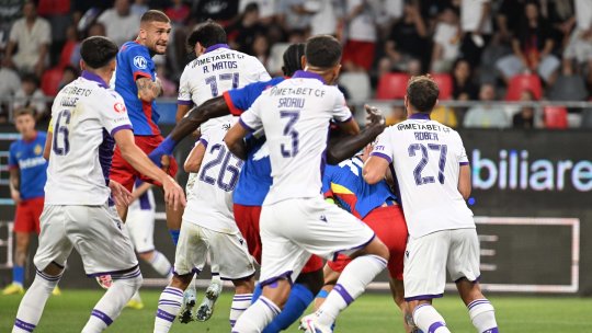 FCSB - FC Argeș 2-0, ACUM, pe iAMsport.ro. Tănase dublează avantajul gazdelor în finalul primei reprize!