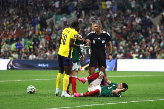 Arbitrul finalei CM 2026, implicat într-un scandal uriaș: a fost reținut într-o razie cu arme, droguri și escorte!