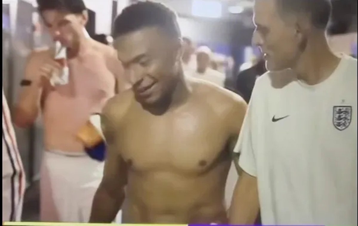 Mbappe, surprins într-un mod ”ciudat” când Franța era condusă cu 4-0 de Anglia