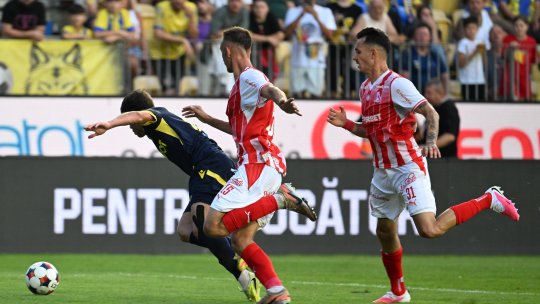 Petrolul Ploiești - Dinamo 1-0, ACUM, pe iAMsport.ro. Armstrong lovește bara!