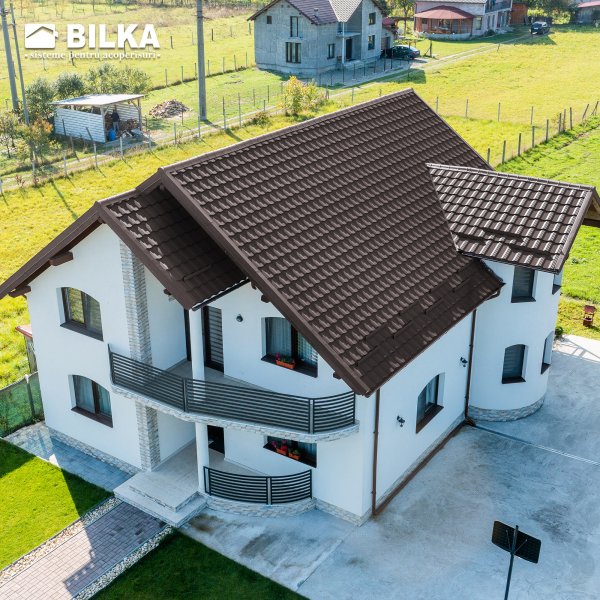 Sistemul complet de acoperiș Bilka e ca un lot de campionat: fiecare element are rolul lui, niciun post nu poate lipsi (P)