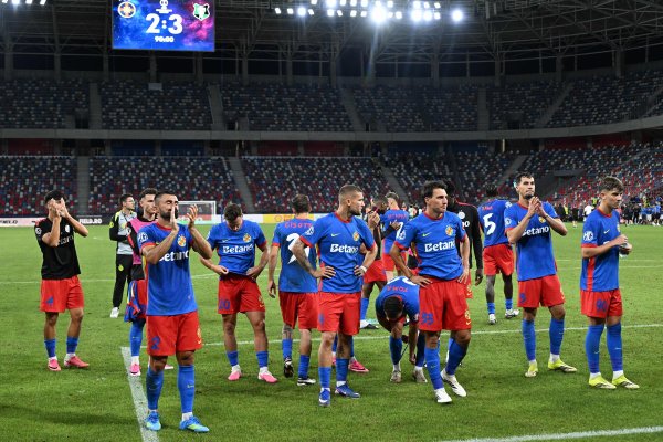 A numit jucătorul de la FCSB căruia Becali trebuie să îi găsească loc în primul 11: ”Nu e de ținut pe bancă!”