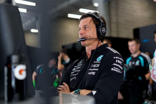 Ordine de echipă la Mercedes. Toto Wolff: ”Fără favoritisme”
