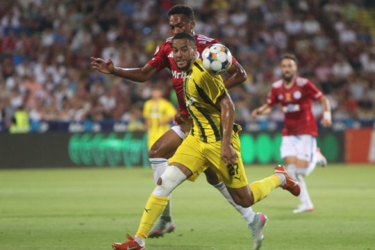 Maxime Sivis a fost prezentat la noua sa echipă! Câți bani va încasa Dinamo