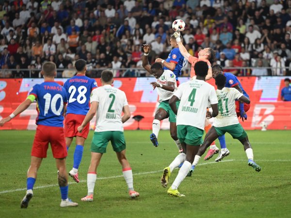 FCSB pleacă din Ghencea după înfrângerea cu Auda! Mihai Stoica: ”Ai văzut cum mirosea pe stadion?”