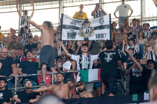 Doi foști fotbaliști de la Juventus, cercetați într-un dosar penal pentru fals și tentativă de extorcare