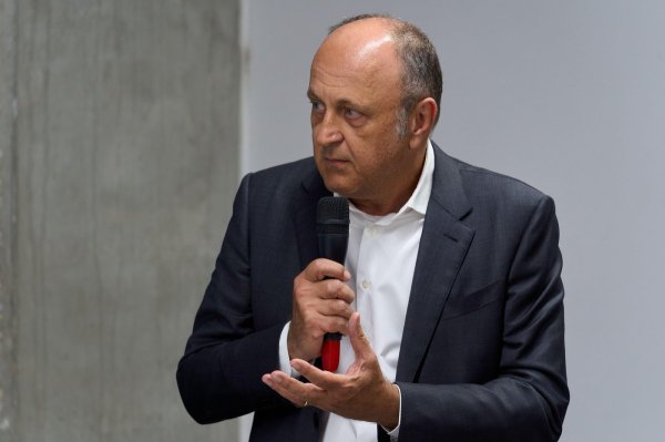Dan Șucu a decis: aduce trei jucători din străinătate după vânzarea lui Andrei Borza!