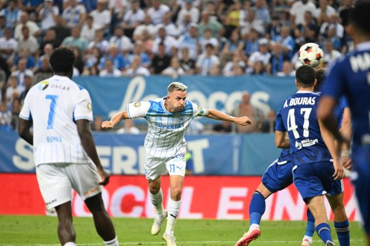Universitatea Craiova - Levski Sofia 2-2, ACUM, pe iAMsport.ro. Rus înscrie un gol incredibil din lovitură liberă!