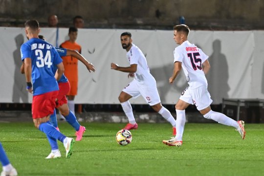 Transfer pe axa FCSB - CS Dinamo. Fostul pariu al lui MM Stoica, sub îndrumarea lui Ionuț Chirilă
