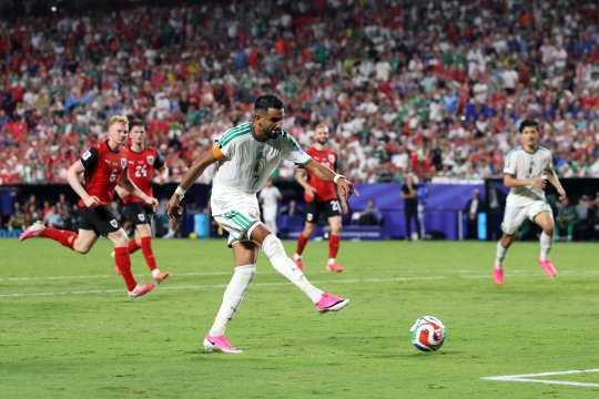Riyad Mahrez și-a anunțat retragerea din naționala Algeriei, după eliminarea de la Cupa Mondială 2026