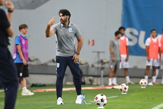 Fostul fotbalist al Stelei a șters pe jos cu Coelho: ”Ciocu’ mic, dacă ai fi bun, nu ai antrena la noi! Că suntem slabi știm, ești aici să ne înveți fotbal, altfel ce rost ai?”
