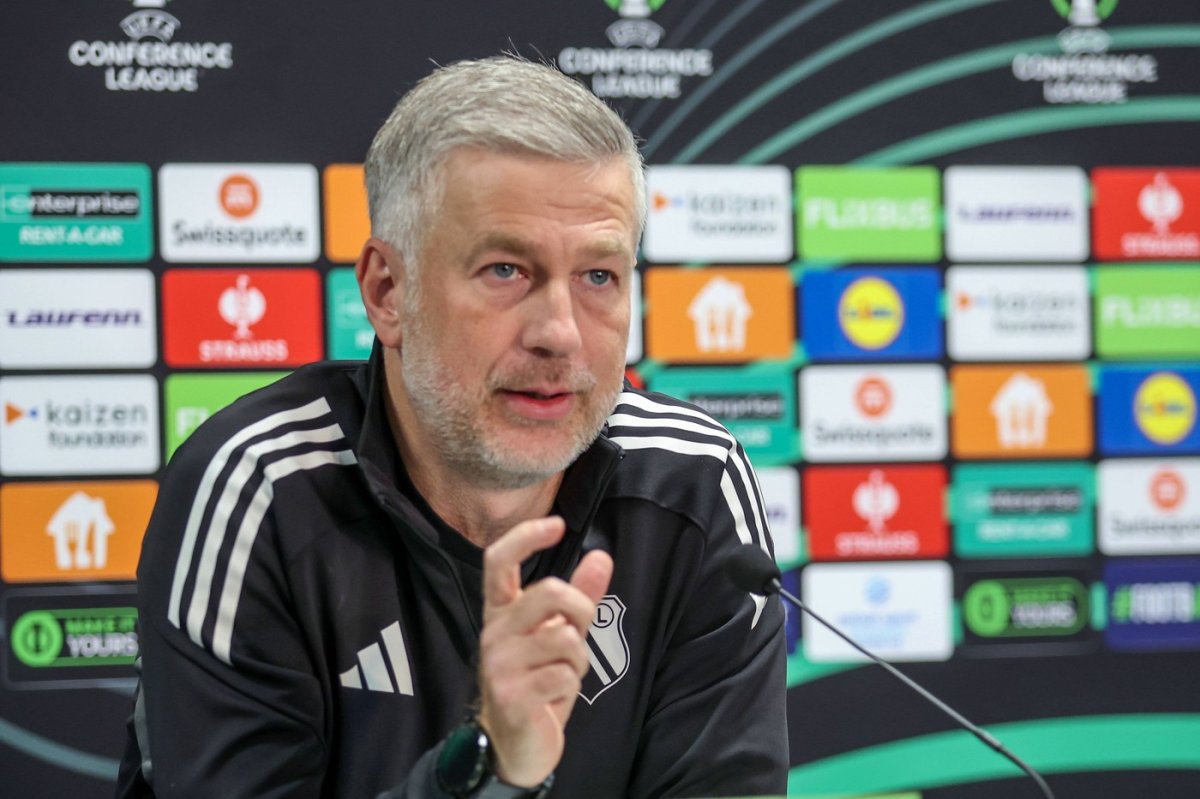 Edi Iordănescu are încă două oferte din zona arabă