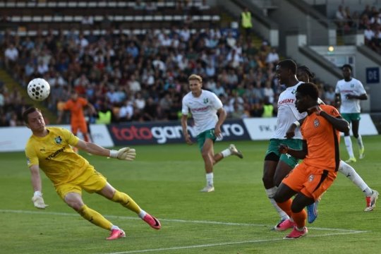 FK Auda - FCSB 3-1, ACUM, pe iAMsport.ro. Gafă colosală în apărarea ros-albaștrilor! Calificarea, tot mai departe