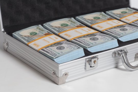 ”Ne-a pus un diplomat cu 3.000.000 de dolari”. Fostul jucător de la Rapid, la 90 de minute de o primă colosală