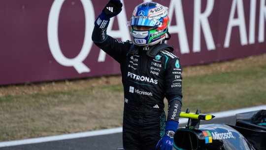 Kimi Antonelli pleacă din pole-position în Marea Britanie, urmat de piloții Ferrari