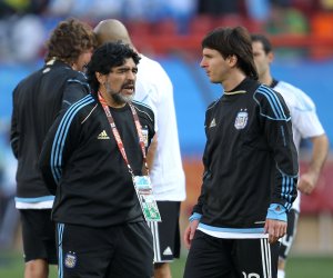 Atac dezlănțuit: ”Dacă eram rahatul de Messi, mergeam la mormântul lui Maradona și îi puneam cele 8 Baloane de Aur ale mele acolo!”