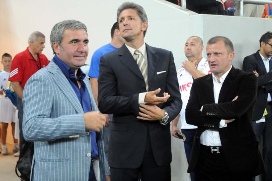 Dorinel Munteanu a dat cărțile pe față: ”El m-a retras de la națională! Nu mi-a căzut deloc bine”