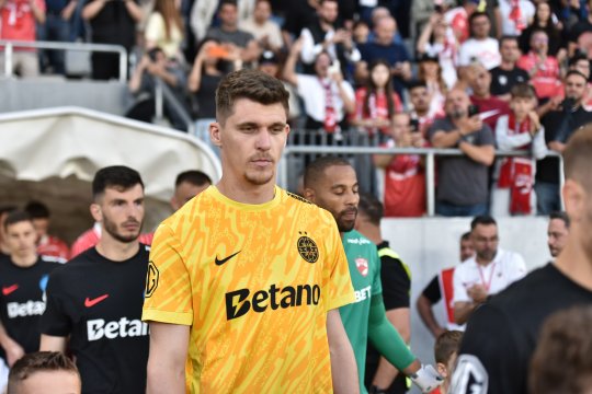 Răsturnare de situație! Ștefan Târnovanu nu închide ușa unui transfer la Dinamo
