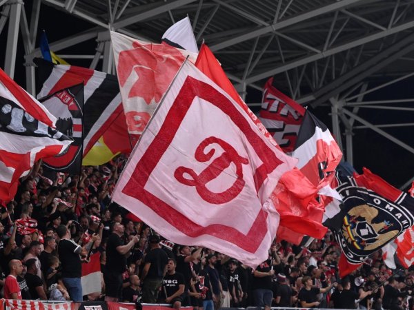 Nu se opresc! Dinamo, o nouă ironie în direcția Rapidului: ”Eroare 404”. Derby-ul din weekend se joacă cu casa închisă