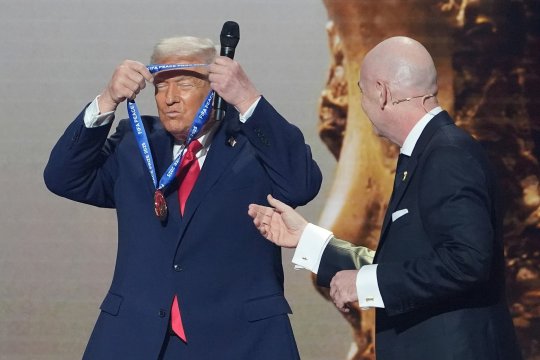 Trump îl apără pe Infantino: ”O greșeală teribilă!”